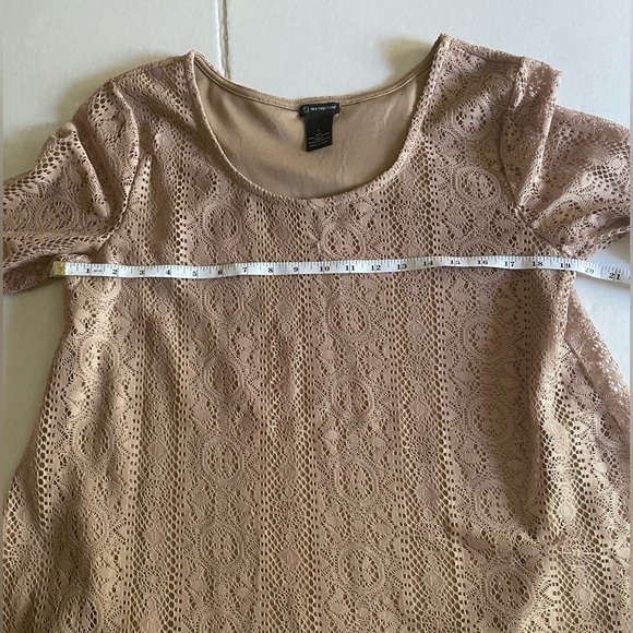 New Directions Tan Lace Blouse Fully Lined Womens Size Large - Picture 3 of 7